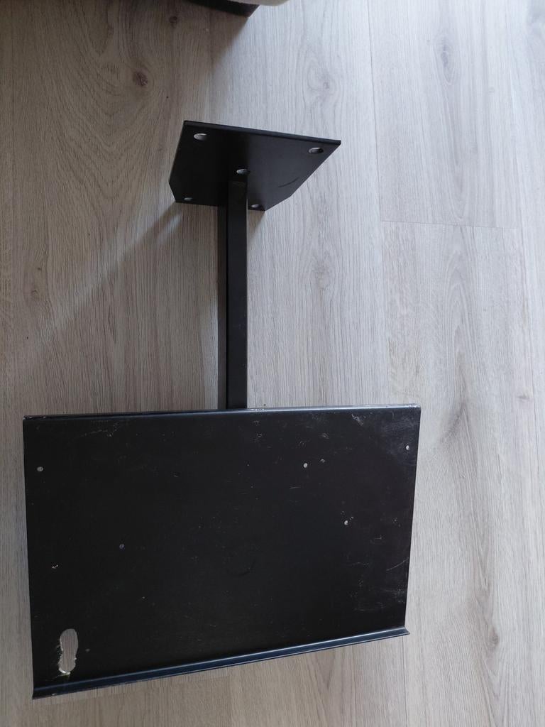 Televisiebeugel, Ophalen