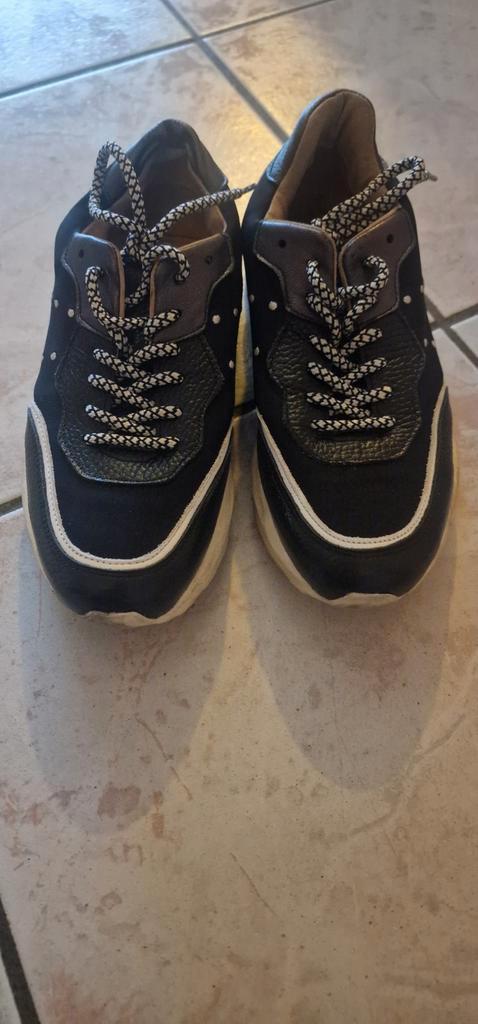DWRS sneakers dames maat 38 - Gedragen, Kleding | Dames, Schoenen, Gedragen, Sneakers of Gympen, Zwart, Ophalen of Verzenden