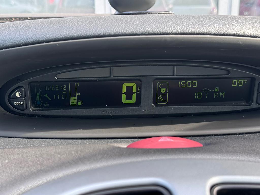 Citroen Xsara Picasso 1.6i-16V Prestige | Trekhaak | Airco |, Auto's, Citroën, Voorwielaandrijving, 4 cilinders, Handgeschakeld