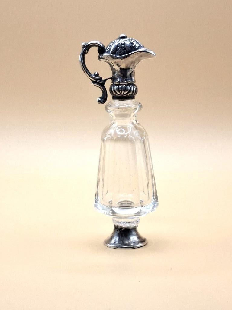 Zeldzaam antiek parfumflesje karaf vorm, Ophalen of Verzenden