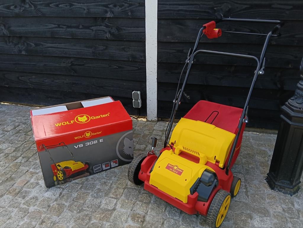 Zeer mooie en goede verticuteermachine met doos, Ophalen, Zo goed als nieuw, Elektrisch