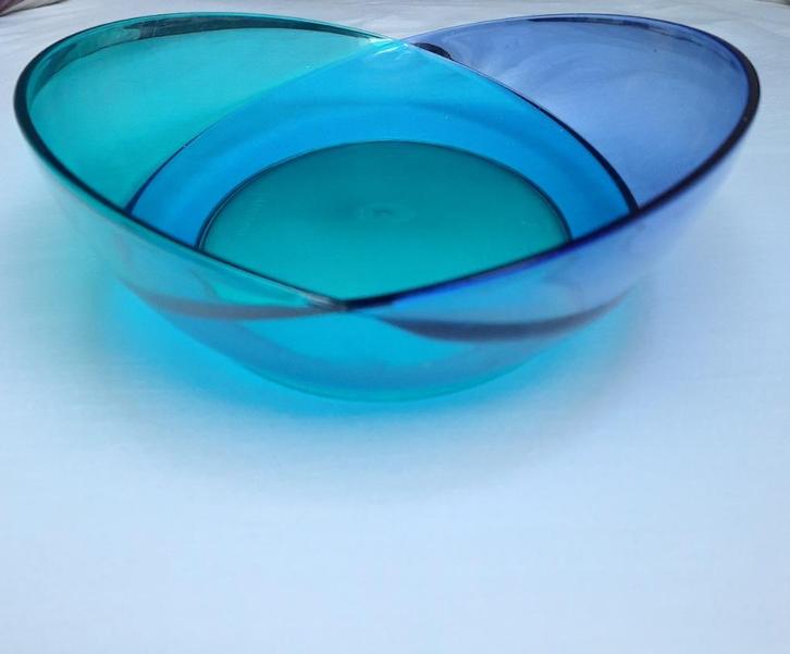 Tupperware schaal, Huis en Inrichting, Keuken | Tupperware, Zo goed als nieuw, Schaal, Blauw, Groen, Ophalen