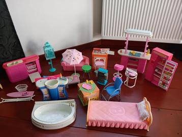 Barbie meubels  beschikbaar voor biedingen