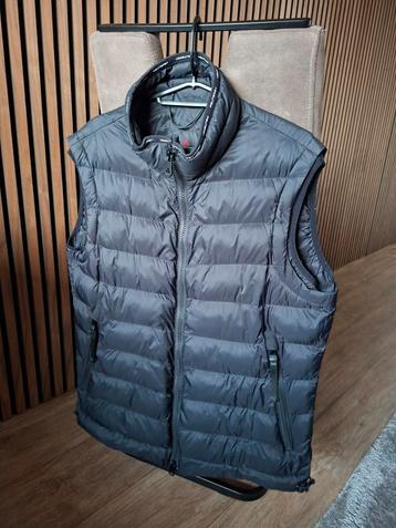 Peutery Bodywarmer M beschikbaar voor biedingen