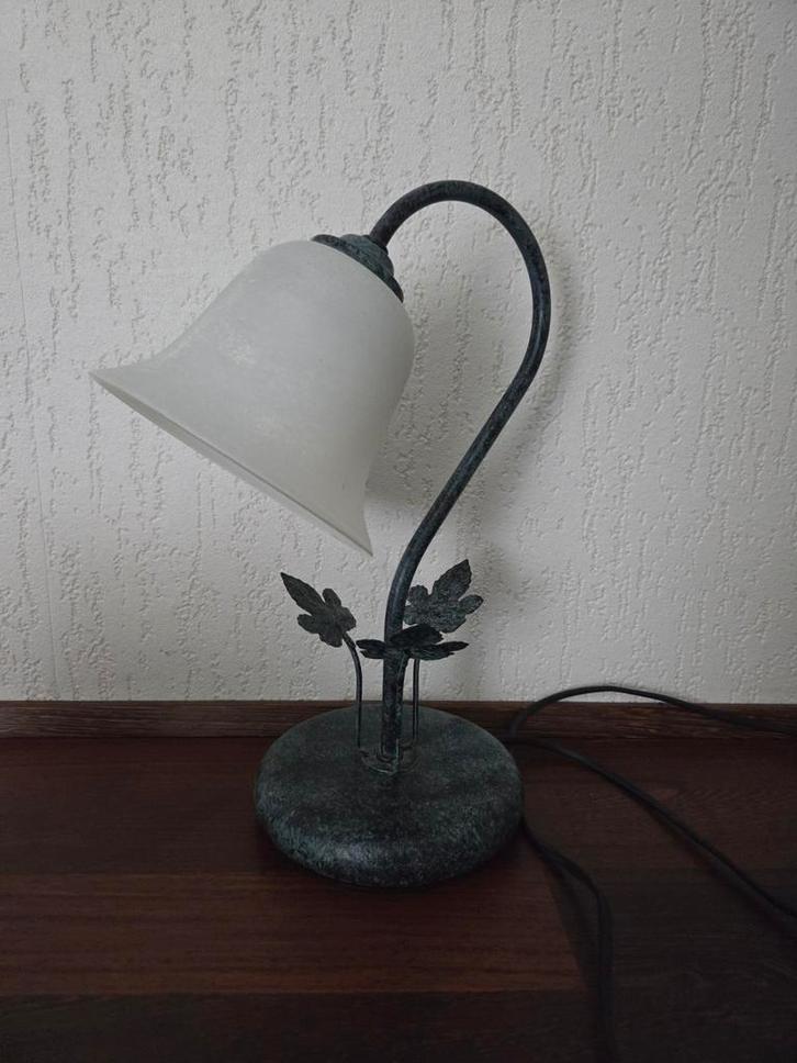Sfeervolle Schemerlamp met Bloemmotief, Huis en Inrichting, Lampen | Vloerlampen, Gebruikt, Minder dan 100 cm, Glas, Metaal, Ophalen of Verzenden