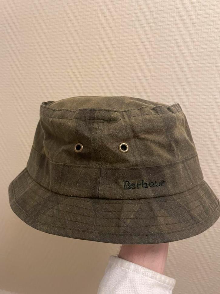 Barbour wax regenhoed / bucket hat - Maat S, Kleding | Dames, Hoeden en Petten, Zo goed als nieuw, Hoed, 55 cm (S, 6⅞ inch) of minder