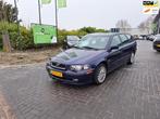 Volvo V40 1.8 Europa / Mooie auto / APK feb 2026, Auto's, Volvo, Gebruikt, 4 cilinders, Startonderbreker, Blauw