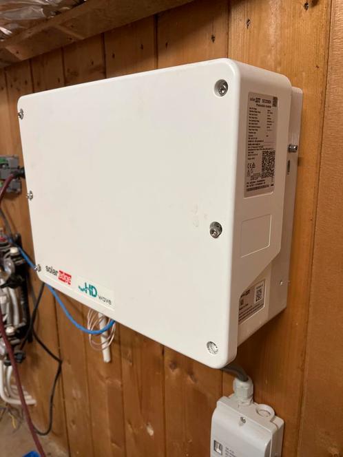 SolarEdge SE2200H Omvormer, Doe-het-zelf en Verbouw, Zonnepanelen en Toebehoren, Gebruikt, Overige typen, 200 wattpiek of meer