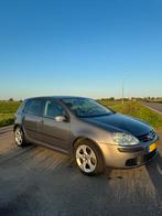 Volkswagen Golf 1.6FSI 2004 trekhaak cruise control, Voorwielaandrijving, Zwart, 4 cilinders, Origineel Nederlands