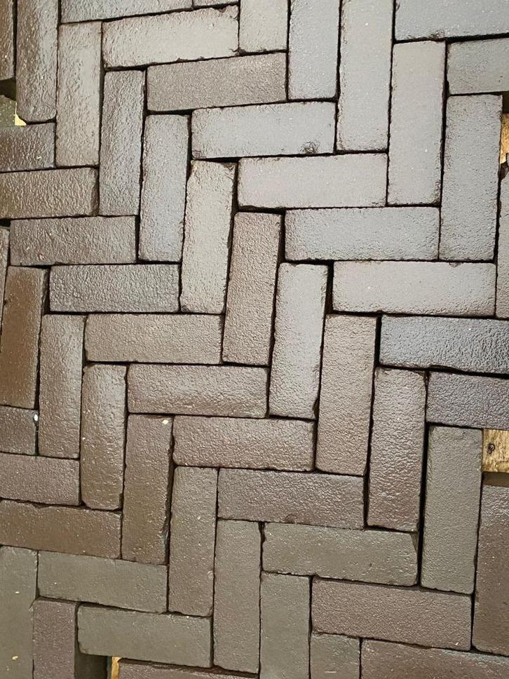 Dikformaat mangaan (P30), Tuin en Terras, Tegels en Klinkers, Gebruikt, Klinkers, Overige materialen, 10 m² of meer, Ophalen