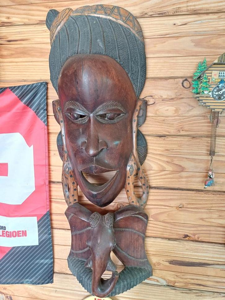 Groot  houtsnijwerk, stigmatiserend maar al oud 100x 25 cm, Antiek en Kunst, Kunst | Beelden en Houtsnijwerken, Ophalen of Verzenden