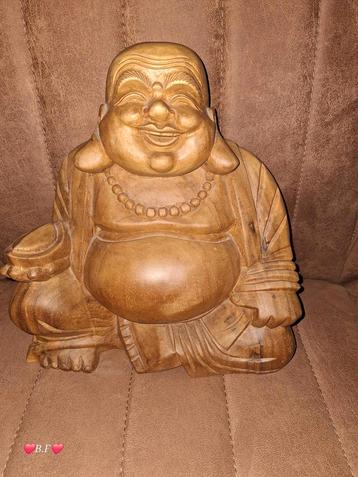 Handgemaakte houten buddha  beschikbaar voor biedingen
