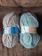4 bollen wol: 2 beige / 2 groen - Julia zeeman, Hobby en Vrije tijd, Breien en Haken, Ophalen of Verzenden, Zo goed als nieuw