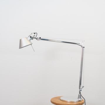 4 Artemide Tolomeo Midi tafellamp Aluminium beschikbaar voor biedingen