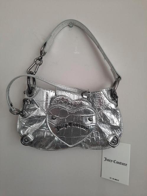 Juicy Couture tas handtas love version zilver grijs y2k, Sieraden, Tassen en Uiterlijk, Tassen | Damestassen, Zo goed als nieuw