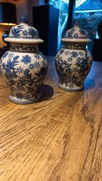 Set van 2 handgeschilderde chinese vaasjes 21 cm hoog, Ophalen