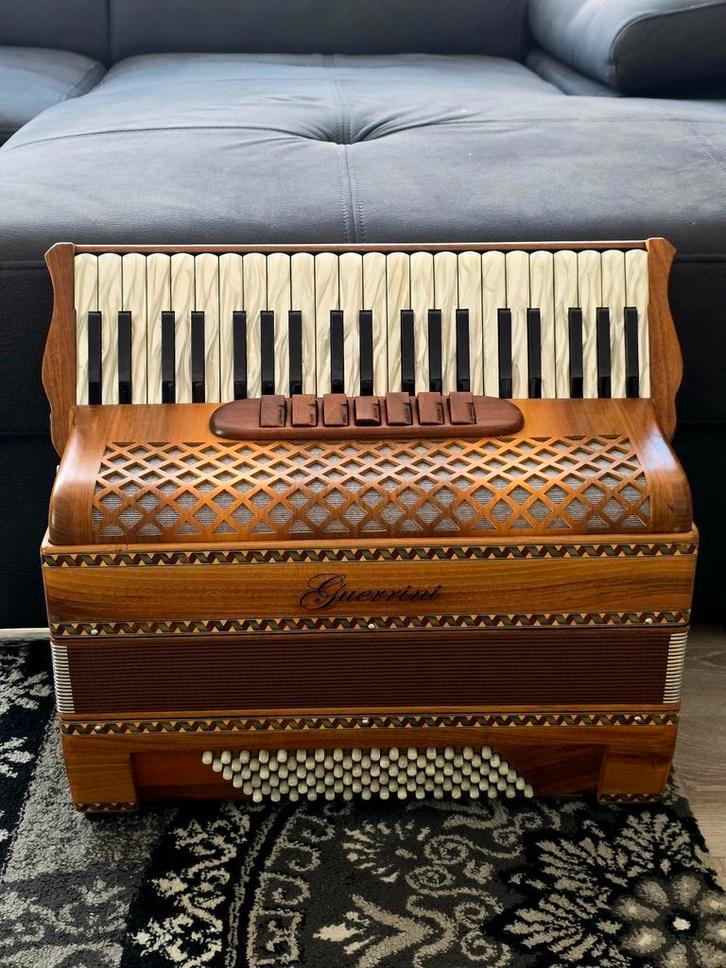 Accordeon GUERRINI Cassotto Musette/Swing/Folk, Muziek en Instrumenten, Accordeons, Nieuw, Toetsaccordeon, 96-bas, Overige merken