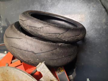 Pirelli Diablo Supercorsa v3 sc2 beschikbaar voor biedingen