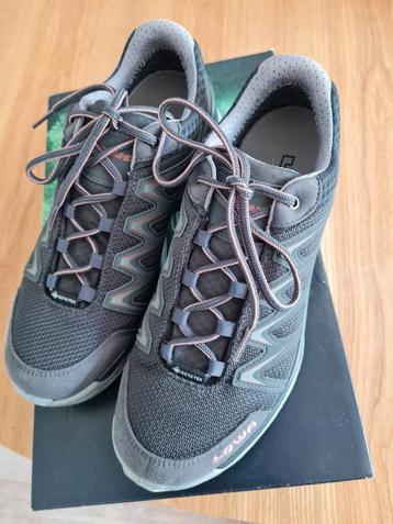 Lowa Innox pro Goretex 37.5/ 4.1/2. Nu VASTE PRIJS 85 € beschikbaar voor biedingen