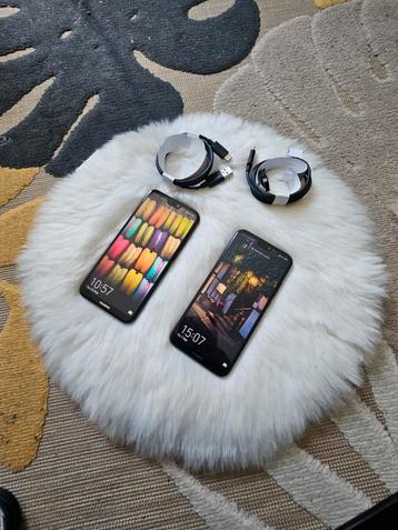 2 stuks Huawei P20 lite 64gb dual-sim inc laders simlockvrij beschikbaar voor biedingen