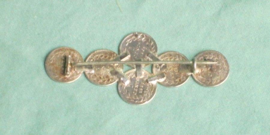 Broche gemaakt van zilveren stuivers Willem III., Sieraden, Tassen en Uiterlijk, Ophalen of Verzenden, Zilver, Broche