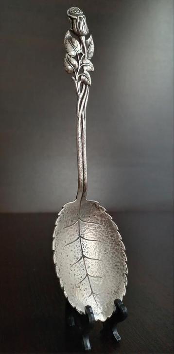 Zeer fraai zeldzame art deco stijl zilveren lepel,zilver art beschikbaar voor biedingen