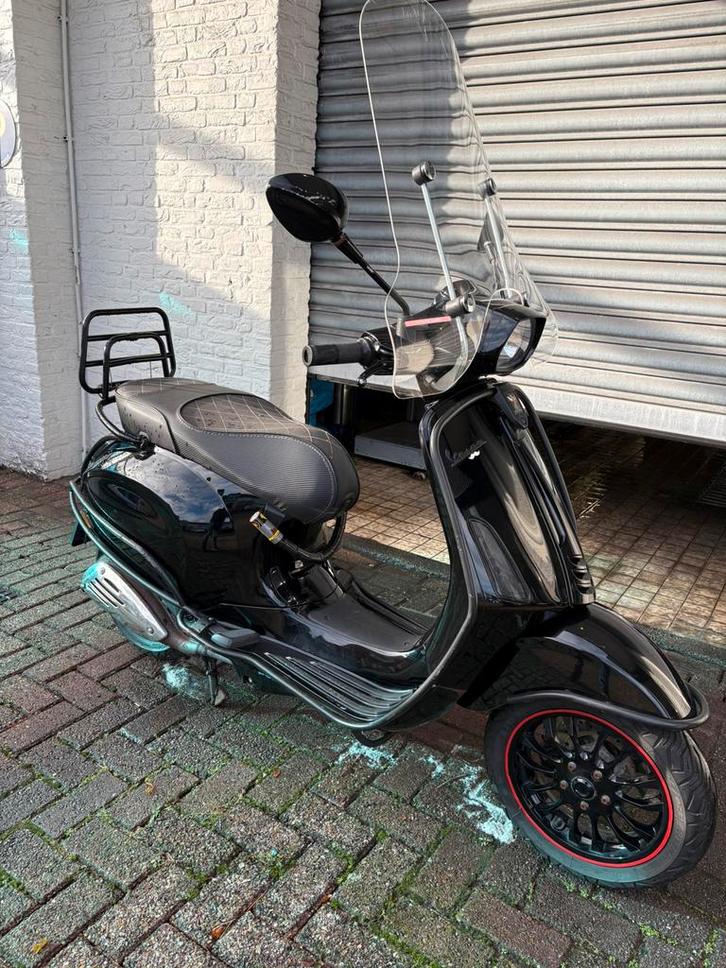 Vespa Sprint Brom 2016 full option, Fietsen en Brommers, Scooters | Vespa, Gebruikt, Vespa S, Maximaal 45 km/u, Benzine, Ophalen