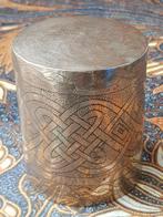 Mooie antieke Oosterse kruidenbus van bewerkt koper 9,2 cm., Antiek en Kunst, Antiek | Koper en Brons, Ophalen of Verzenden, Koper