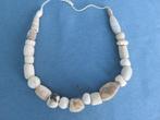 Romeinse ketting in steen . ca. 2000 jaar oud . bodemvondst, Ophalen of Verzenden, Overige materialen, Ketting