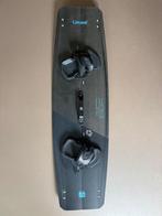 Lieuwe Falcon 135 x 40 incl voetbanden, Watersport en Boten, Kitesurfen, Twintip, Ophalen of Verzenden, Zo goed als nieuw, 4 m² of minder