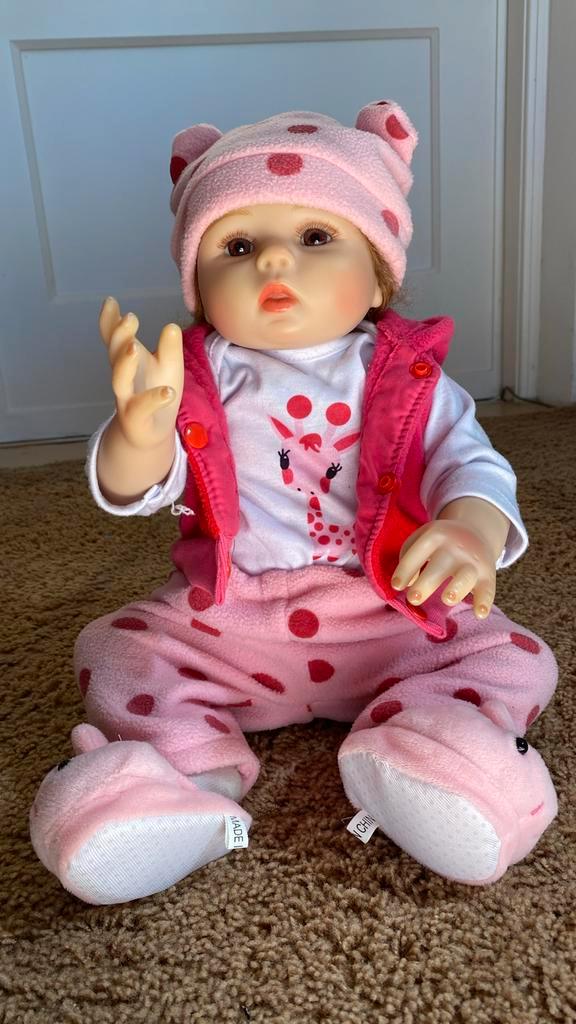 Reborn baby doll pop meisje, Kinderen en Baby's, Speelgoed | Poppen, Zo goed als nieuw, Babypop, Ophalen of Verzenden