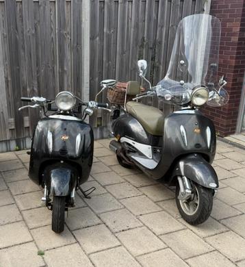 2 scooters TEAB. Moeten weg. beschikbaar voor biedingen