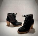 Ugg Ug schoenen warm gevoerd hoge hakken dikke zool zwart 39, UGG, Zwart, Ophalen of Verzenden, Schoenen met hoge hakken