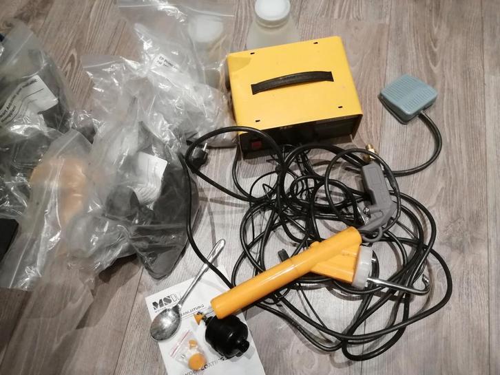 Poedercoat systeem met meerdere kleuren poeders., Doe-het-zelf en Verbouw, Gereedschap | Overige machines, Zo goed als nieuw, Ophalen of Verzenden