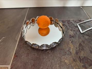 Diverse decoraties zilver kristal schemerlampen etc. beschikbaar voor biedingen