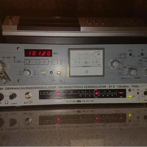 AEG/Telefunken professionele broadcast FM Tuner, Audio, Tv en Foto, Tuners, Gebruikt, Ophalen of Verzenden
