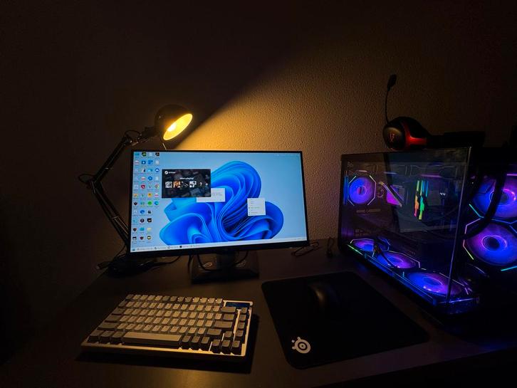 High-End Gaming PC Ryzen 9800X3D + RTX 5060, Computers en Software, Desktop Pc's, Zo goed als nieuw, 4 Ghz of meer, SSD, 32 GB