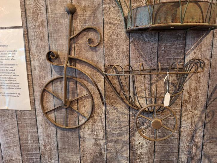 Toffe wand bloembak model fiets van metaal, nieuw, Huis en Inrichting, Woonaccessoires | Wanddecoraties, Nieuw, Ophalen
