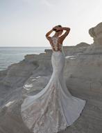 Trouwjurk maat 34 met kanten sleep, Kleding | Dames, Ophalen of Verzenden, Zo goed als nieuw, Wit, Trouwjurk