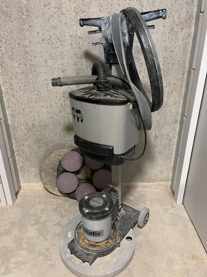 Numatic schuur / poets machine met satellietschijf compleet, Doe-het-zelf en Verbouw, Gereedschap | Overige machines, Ophalen of Verzenden