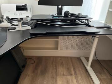IKEA Bureau beschikbaar voor biedingen