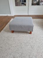 Gratis grijze poef, Ophalen, Minder dan 50 cm, Rond, Minder dan 50 cm