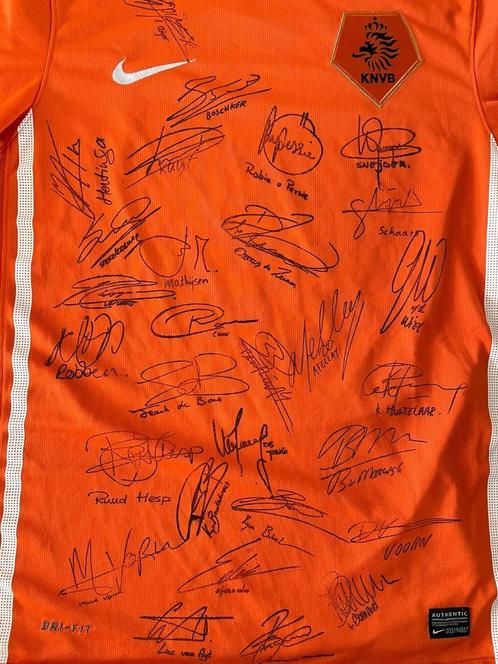 Gesigneerd oranje shirt WK 2010, Verzamelen, Sportartikelen en Voetbal, Zo goed als nieuw, Shirt, Overige sporten, Ophalen