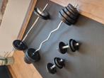 halterstang curlstang dumbels en 90kg gewichten, Sport en Fitness, Ophalen, Zo goed als nieuw, Halterstangen