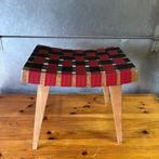 OPRUIMING  Vintage footstool hocker kruk jaren 50 60, Hout, Gebruikt, Footstool, Minder dan 50 cm