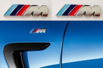 Set 2x kleine emblemen 45x15mm mtech badges voor BMW vleugel beschikbaar voor biedingen