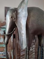 Decoratieve metalen sculptuur olifant mat grijs, Ophalen, Zo goed als nieuw
