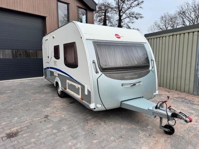 Leuke Burstner 440 TS Belcanto inc. nette voortent, Caravans en Kamperen, Caravans, Bedrijf, tot en met 4, 1000 - 1250 kg, Treinzit