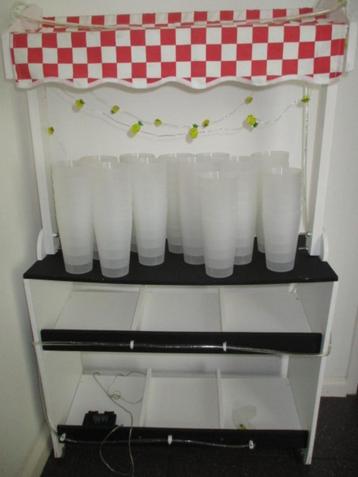 Bar marktkraam hardcup bekers plastic rietjes ijs emmers beschikbaar voor biedingen