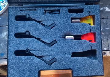 Fox miscroswingers met casing opbergdoos beschikbaar voor biedingen